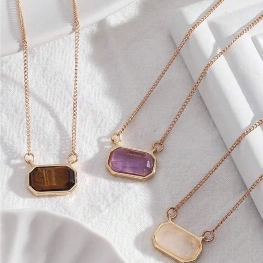 Geometric Gemstone Pendant Necklace (Purple, Brown, White, Blue)